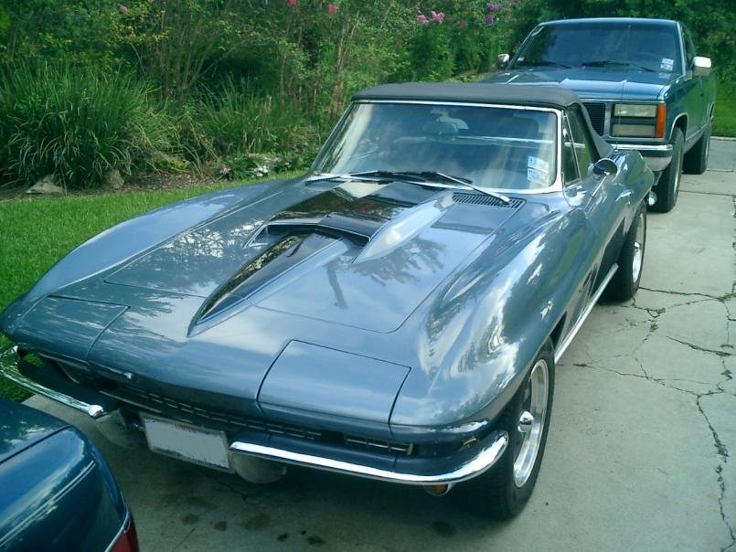 Flash's '67 Vette